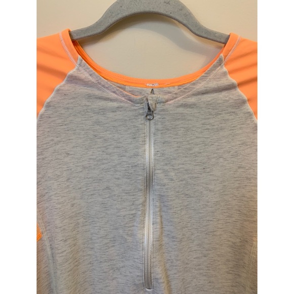 Lululemon top - Picture 4 of 7